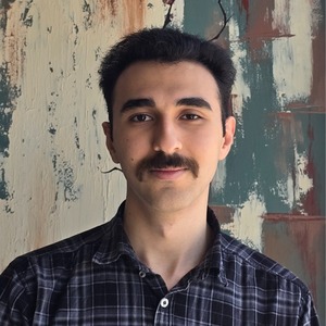 پروفایل سروش حاجیان