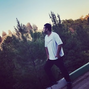 پروفایل kamyar mikaeelzadeh