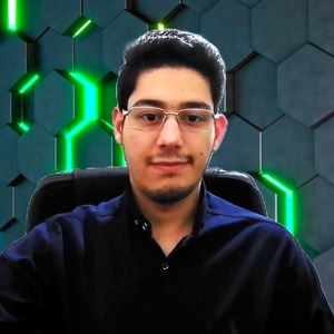 پروفایل حسن سعادت