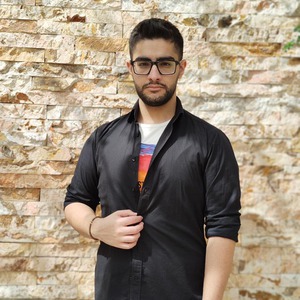 پروفایل هادی حبیب تبار