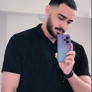 پروفایل پوریا جان پرور