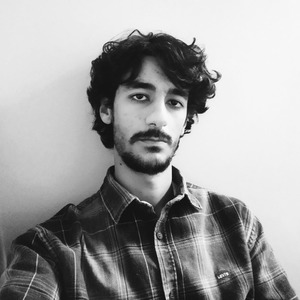 پروفایل Arya Koureshi