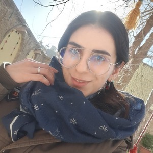 پروفایل زهرا نوری