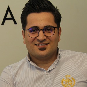 پروفایل نوید محمدپور