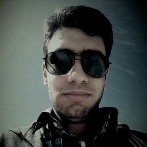 پروفایل وحید طاهری