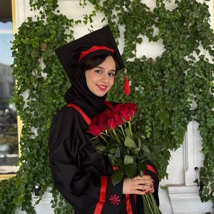 پروفایل مبینا حنفی