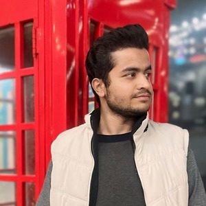 پروفایل امین جوان