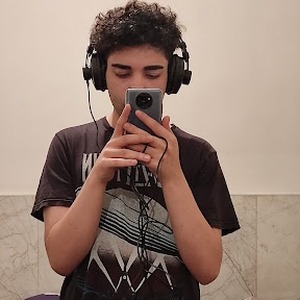 پروفایل آرمان سینائی
