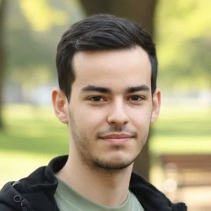 پروفایل عماد دماوندی