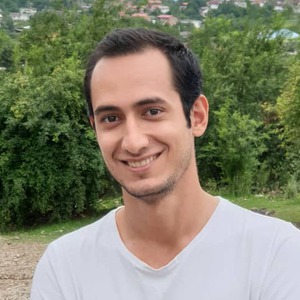پروفایل Arash V