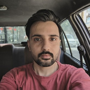 پروفایل آرش سینا