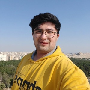 پروفایل محمدحسین مقدم خواه