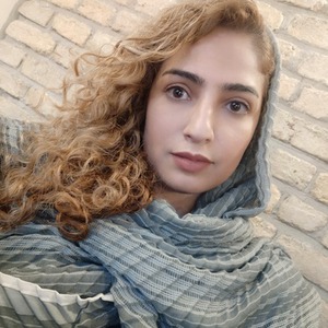 پروفایل مریم متولی زاده