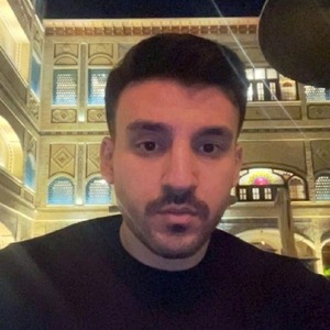 پروفایل آرمان رستمی