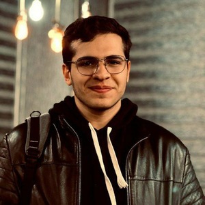 پروفایل امیرحسین کشاورز امیری