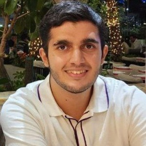 پروفایل سینا عزیزالدین