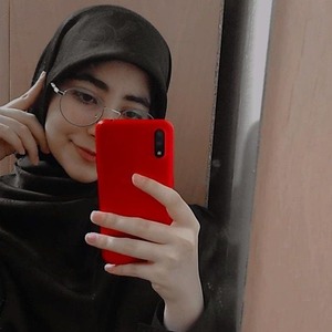 پروفایل Zeinab Nafary