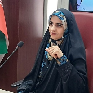 پروفایل ثریا حسامی