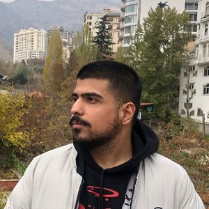 پروفایل امیرحسین خدادادی