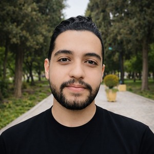 پروفایل احسان سرزنده