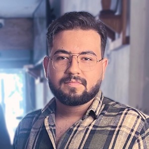 پروفایل arash haghighi