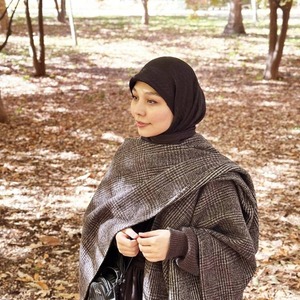 پروفایل مه نیا عابدینی