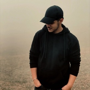 پروفایل pouria asoudeh