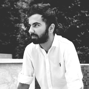 پروفایل فرشاد حمیدوند