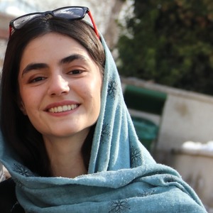 پروفایل پادینا فرخیان