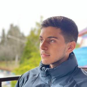 پروفایل علی نصوحی