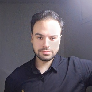 پروفایل امیر حسینی