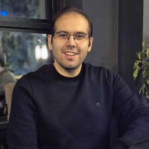 پروفایل علی بیات مختاری