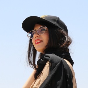 پروفایل Zeinab Yousefi