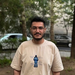 پروفایل هومن محمدی