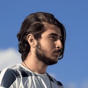 پروفایل علیرضا باقری