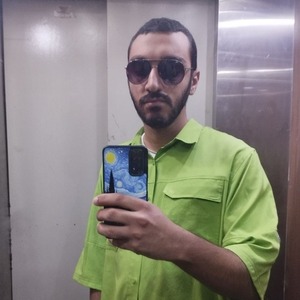 پروفایل سیاوش مهرآئین