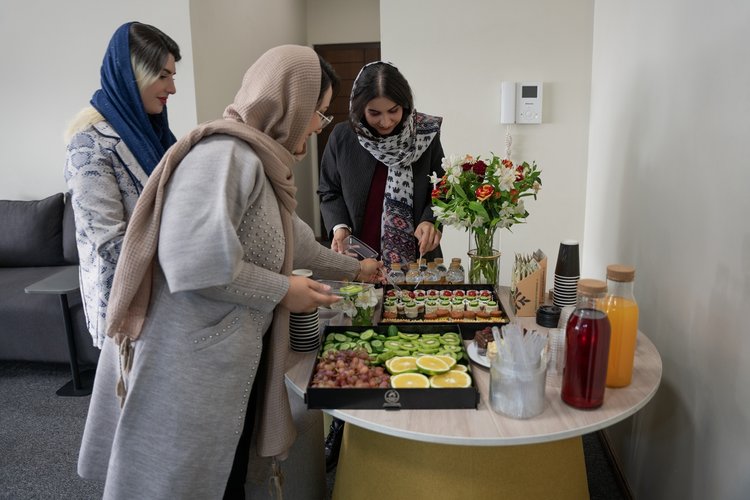 دورهمی صبحانه در فراز