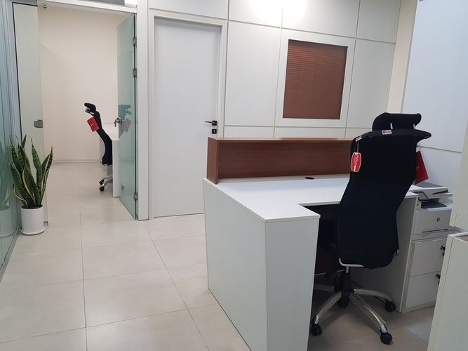 فضای کاری شرکت ارجاوند