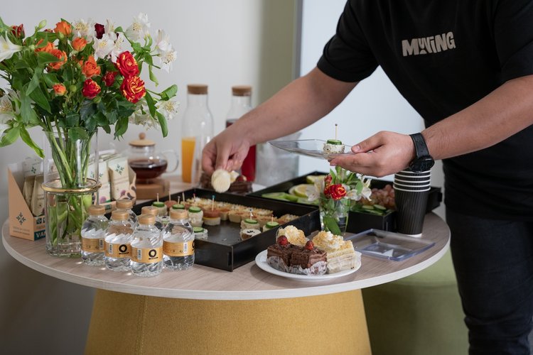 دورهمی صبحانه در فراز