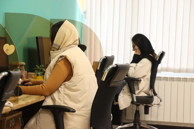 عکس از شرکت و همکاران